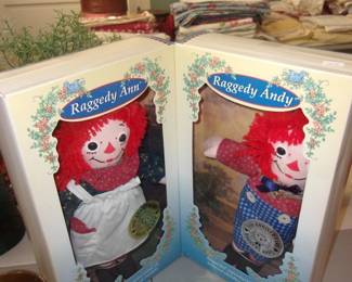 RAGGEDY ANN/ANDY In Box