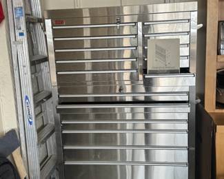 Toolbox in perfect condition