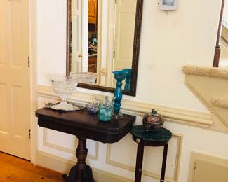 Flip top table and Decor