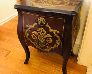 Small Bombe Chest