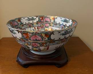 Chinese Rose Medallion Porcelain Punch Bowl
