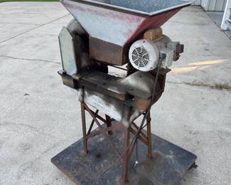 Pecan Sheller