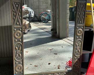 Wall mirror