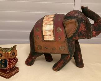 CCM136 Carved Wooden Elephant & Owl