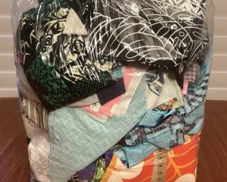 CCM009 Mystery Lot Of Scrap Fabric For Crafting 