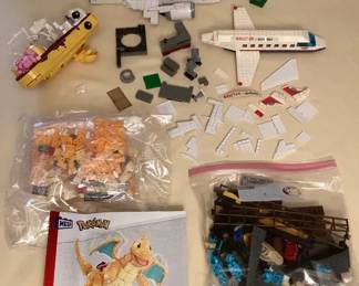 CCM122 Pokemon Dragonite, Fortnite Banana, & Other Building Brick Sets
