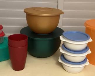 CCM116 Tupperware Food Storage Containers & Cups New