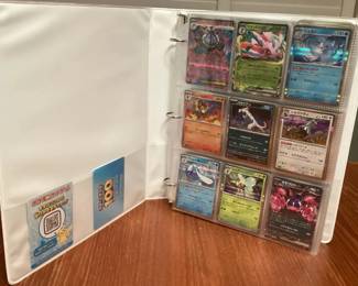 CCM021 Binder Full Of Over 300 Japanese Version Pokémon Trading Cards 