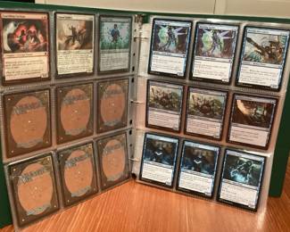 CCM022 Binder Full Of Over 450 Magic The Gathering Trading Cards 