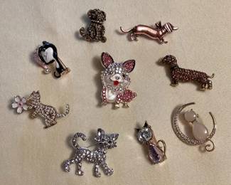 CCM094 Nine Cat & Dog Costume Jewelry Brooches 