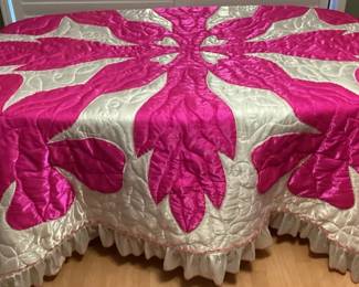 CCM001 Vintage Hot Pink & White Hawaiian Quilt Style Bed Spread