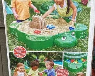 CCM106 Little Tikes Turtle Sandbox New
