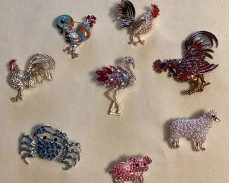 CCM093 Eight Animal Costume Jewelry Brooches 
