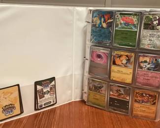 CCM018 Binder Full Of Over 700 Pokémon Trading Cards (A)
