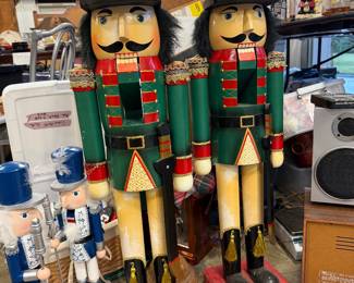 Nutcrackers 