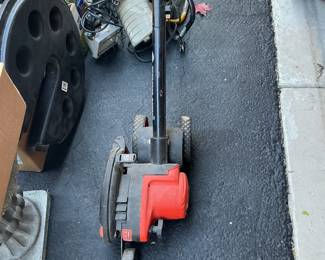 Lawn edger