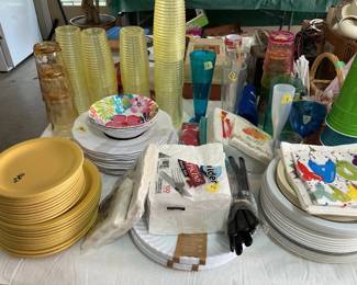 Outdoor non breakable plates, glasses, napkins, flatware and more