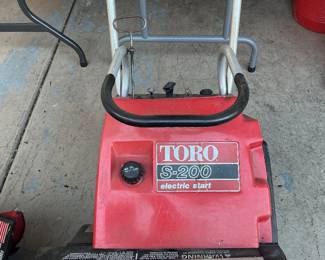 Toro snow blower