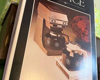 Mr Coffee Royal Service Pots