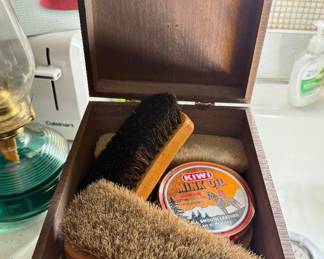 Vtg Shoe Shine Box & supplies