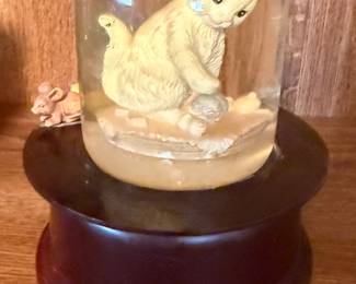 VTG Musical Cat Globe