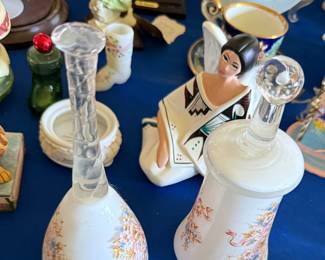 Vtg Italy Milk Glass Bells