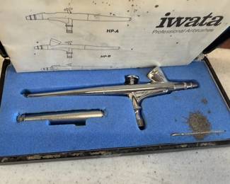 Vintage iwata Professional Airbrusher