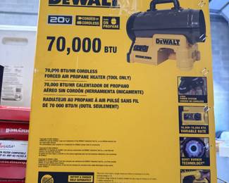 DeWalt 70,000 BTU propane heater
