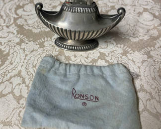 Lot 27: Vintage Ronson Cigarette Lighter