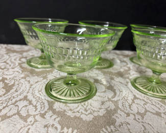 Lot 5: 5 Vintage Uranium Glass Sherbet Glasses