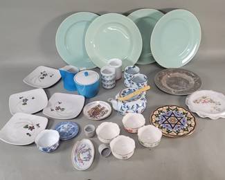 562 Lot 495 Group of porcelain cups plates saucers bowls