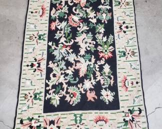 108 Lot 18 Vintage handmade rug