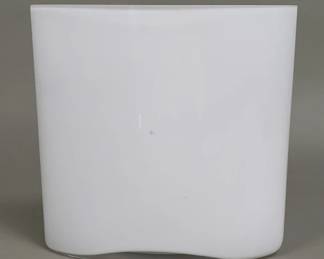 044 Lot 739 Iittala Ovalis opal white cased glass vase designed by Tapio Wirkkala