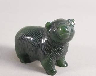 772 Lot 690 Nephrite carved bear sculpture