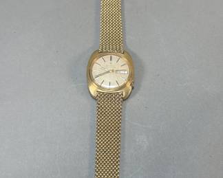 058 Lot 67 Vintage Bulova Accutron watch