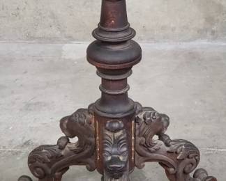 186 Lot 195 Antique hand carved oak plant stand
