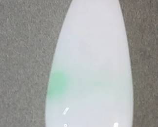 117 Lot 222 Jade and 14k gold pendant