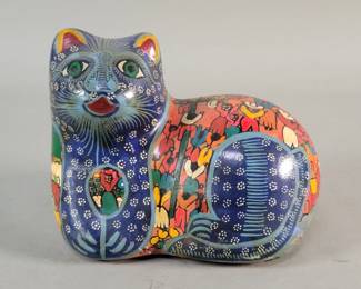682 Lot 606 Vintage Mexican hand painted pottery cat figurine