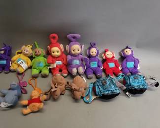 812 Lot 728 Group of vintage Burger King promotional key