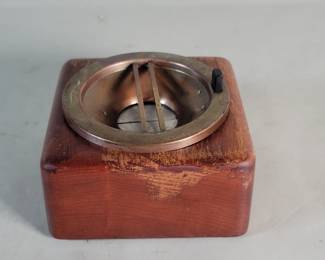 711 Lot 633 Duk It Mc Donald Products Corp walnut and