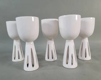 086 Lot 95 Five Mid century Japanese ceramic egg cups