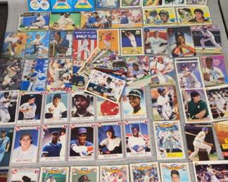 251 Lot 307h Baseball sports cards Barry Bonds Ken Griffey