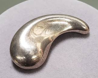 030 Lot 39 Tiffany and Co Elsa Peretti Sterling silver