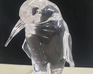 028 Lot 10 Vintage Fornace Andromeda Murano glass penguin Sculpture