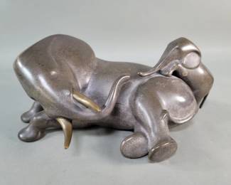 011 Lot 685 Loet Vanderveen bronze lounging elephants sculpture