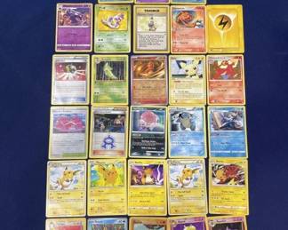 527 Lot 461h Lot of Pokemon cards