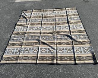 720 Lot 642 Pendleton beaver state bull blanket Native