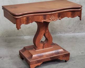 145 Lot 148 Antique walnut flip top game table Extends to