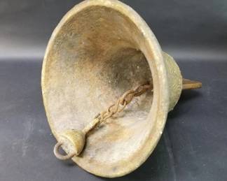 041 Lot 650 Spanish colonial style bronze bell dated