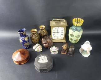 313 Lot 348 Box of miscellaneous cloissone vases desk c